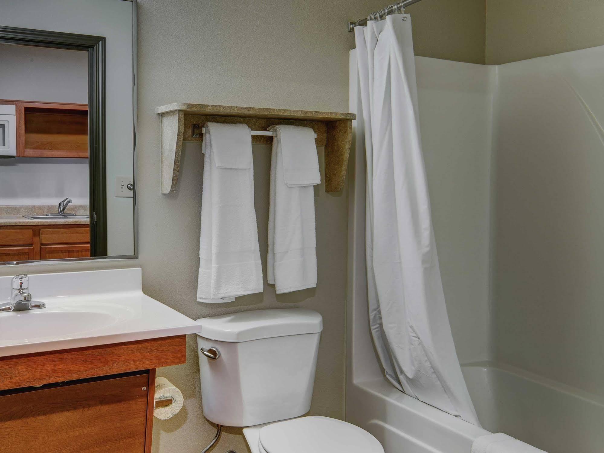 Woodspring Suites Waco Near University Екстериор снимка